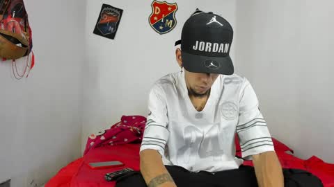 douglas_gallegos online show from 26, 2, 2025