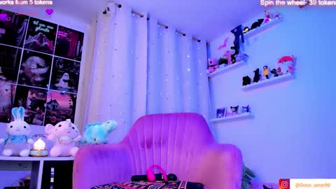 VickyHelp me to reach 300 thumbs up online show from 7, 11, 2025