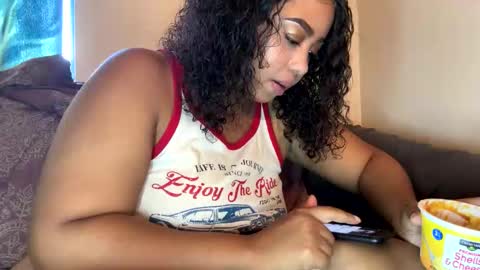 dove_love22 online show from 26, 10, 2025