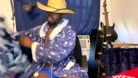 MrPirated online show from 6, 3, 2025