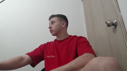 Snapshot of draco_boy2000 chatting on 20, 11, 2025 draco_boy2000 online show from 20, 11, 2025