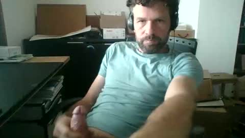 Snapshot of dragonflyy83 chatting on 6, 11, 2025 dragonflyy83 online show from 6, 11, 2025