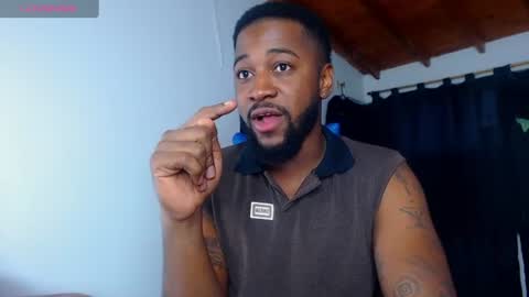 Snapshot of drake_nassir4 chatting on 20, 6, 2026 ---Drake--- online show from 20, 6, 2026