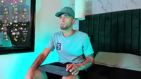 Snapshot of drakeneumann chatting on 19, 7, 2026 Drake Neuman online show from 19, 7, 2026