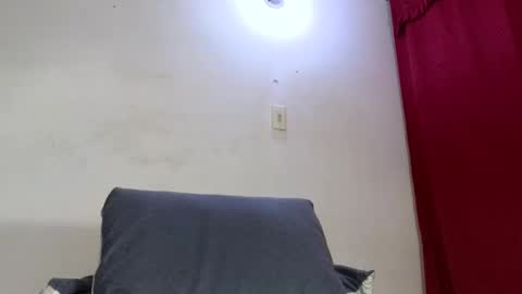 Snapshot of drakesonxx chatting on 15, 2, 2025 Andrs Independent Model online show from 15, 2, 2025