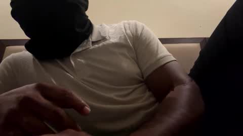 Snapshot of drbeeg chatting on 1, 11, 2025 drbeeg online show from 1, 11, 2025