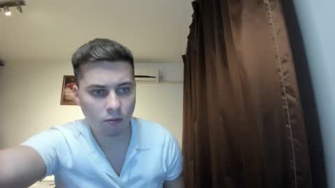 Snapshot of dreamboy240 chatting on 4, 12, 2025 Johnny online show from 4, 12, 2025