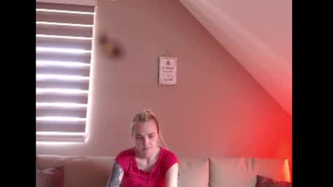 Snapshot of dreamcatcherfantasy chatting on 27, 7, 2026 A girl online show from 27, 7, 2026