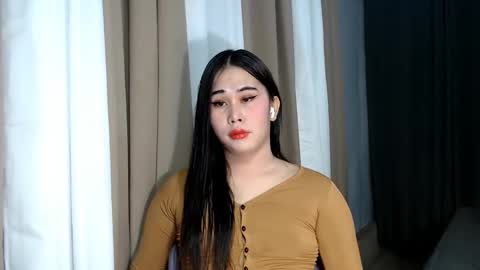 Snapshot of dreammegan chatting on 2, 12, 2024 Stacy DONT FORGET TO FOLLOW ME AND THUMBS UP my wife samgrg2 online show from 2, 12, 2024