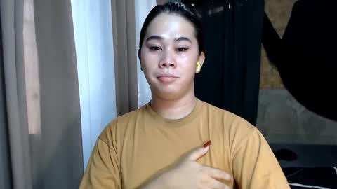 Snapshot of dreammegan chatting on 2, 1, 2025 Stacy DONT FORGET TO FOLLOW ME AND THUMBS UP my wife samgrg2 online show from 2, 1, 2025