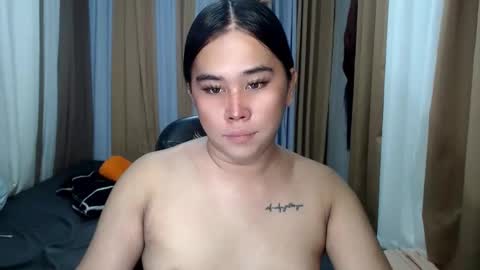 Snapshot of dreammegan chatting on 11, 10, 2025 Stacy DONT FORGET TO FOLLOW ME AND THUMBS UP my wife samgrg2 online show from 11, 10, 2025