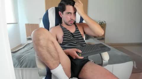 Snapshot of dreamsuxx chatting on 25, 11, 2025 Diego online show from 25, 11, 2025