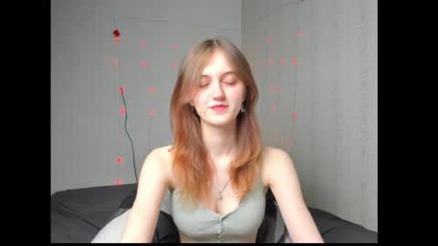 dreamy_pollyyy online show from 11, 3, 2026
