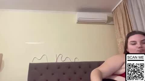 Mila online show from 21, 10, 2025