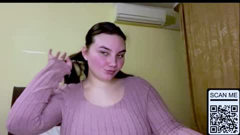 Snapshot of dreamyblushfairy chatting on 10, 2, 2026 Mila online show from 10, 2, 2026