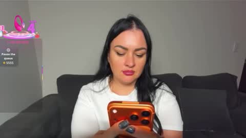 Snapshot of dreamyhousewife1 chatting on 14, 11, 2025 dreamyhousewife1 online show from 14, 11, 2025