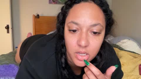 RIRI OR DREAMY online show from 22, 12, 2024