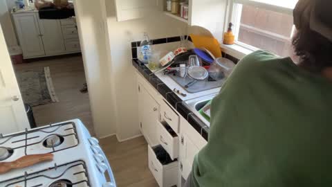 RIRI OR DREAMY online show from 7, 1, 2025