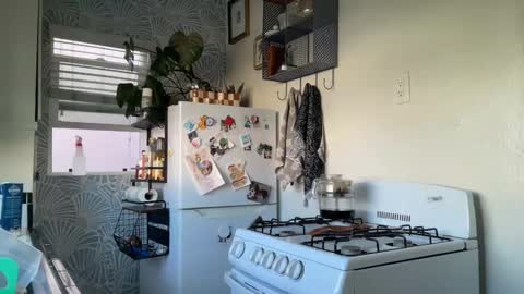 RIRI OR DREAMY online show from 4, 10, 2025