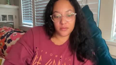 RIRI OR DREAMY online show from 11, 1, 2026