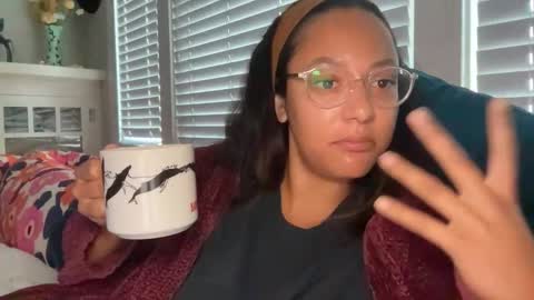 RIRI OR DREAMY online show from 19, 5, 2026