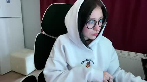 Snapshot of drillhouse_ chatting on 29, 12, 2024 Tara Sonny online show from 29, 12, 2024