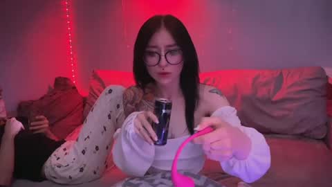 Snapshot of drillhouse_ chatting on 16, 2, 2025 Tara Sonny online show from 16, 2, 2025