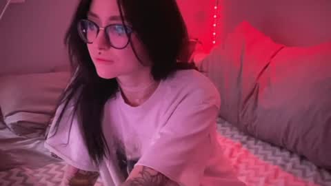 Snapshot of drillhouse_ chatting on 2, 3, 2025 Tara Sonny online show from 2, 3, 2025