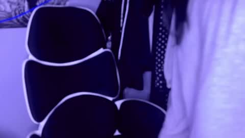 Snapshot of drillhouse_ chatting on 14, 10, 2025 Tara Sonny online show from 14, 10, 2025