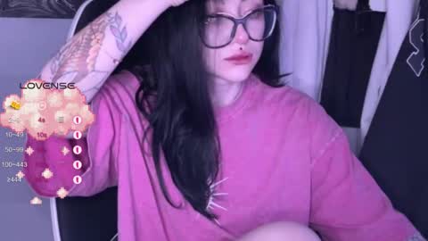 Snapshot of drillhouse_ chatting on 29, 10, 2025 Tara Sonny online show from 29, 10, 2025