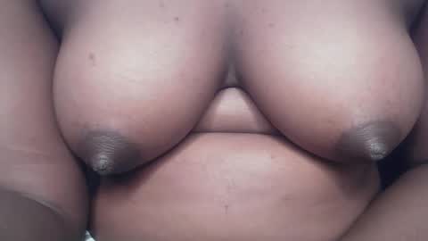 Snapshot of drippussy1 chatting on 3, 2, 2026 Ebonypussy1 online show from 3, 2, 2026