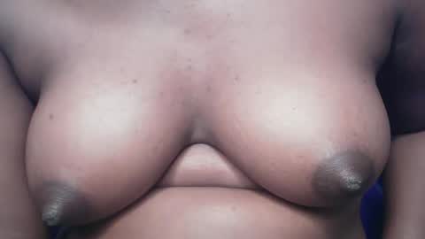 Snapshot of drippussy1 chatting on 4, 2, 2026 Ebonypussy1 online show from 4, 2, 2026