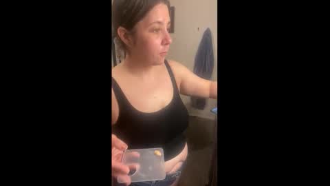 Snapshot of drippykitty888 chatting on 22, 12, 2025 Drippy kitty online show from 22, 12, 2025