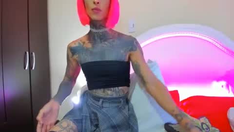 drippyorlove online show from 29, 1, 2025