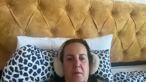 Dr. Resa online show from 4, 3, 2025