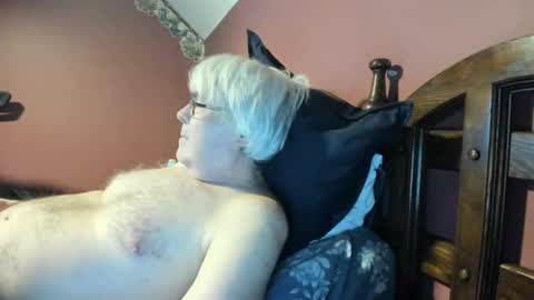 Doug online show from 27, 10, 2025