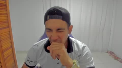 Snapshot of duilber chatting on 7, 11, 2025 Duilber online show from 7, 11, 2025