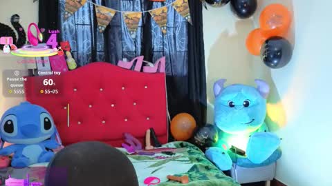 Snapshot of dulce_celeste15 chatting on 21, 10, 2025 C E L E S T E online show from 21, 10, 2025