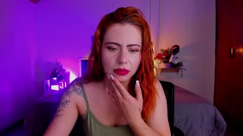 Snapshot of dulce_charlottee chatting on 15, 12, 2024 DULCE online show from 15, 12, 2024