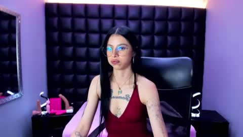 dulce_miiaa online show from 1, 7, 2026