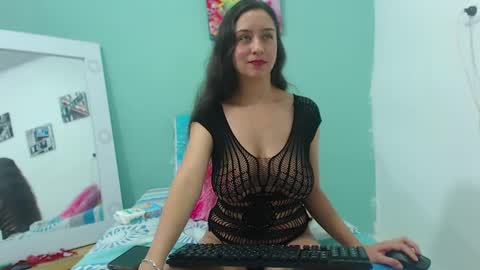 dulce_sexy21 online show from 28, 1, 2025