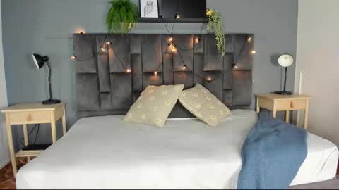 Snapshot of dulceaurora_ chatting on 22, 2, 2026 DULCE AURORA online show from 22, 2, 2026