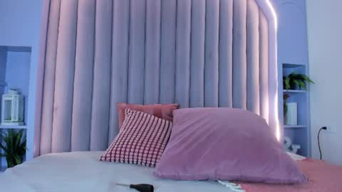 Snapshot of dulceaurora_ chatting on 15, 7, 2026 DULCE AURORA online show from 15, 7, 2026