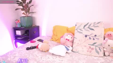 Snapshot of dulceginebra chatting on 2, 10, 2025 Mila Girl Angel Boy online show from 2, 10, 2025
