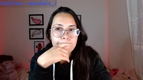 Snapshot of dulcemaria_alvarez22 chatting on 20, 11, 2025 Dulce online show from 20, 11, 2025