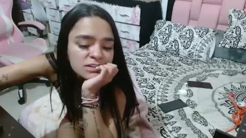 dulcereyes1026 online show from 20, 2, 2025