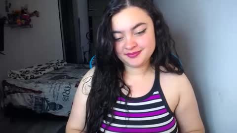 Nicole   online show from 19, 9, 2025