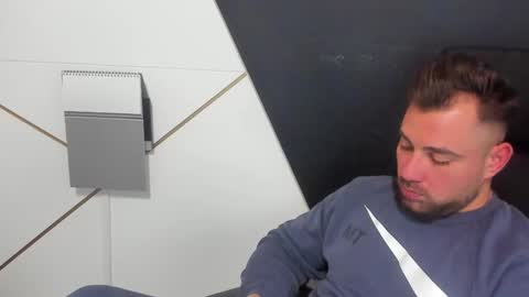 DuncanStone online show from 9, 2, 2025