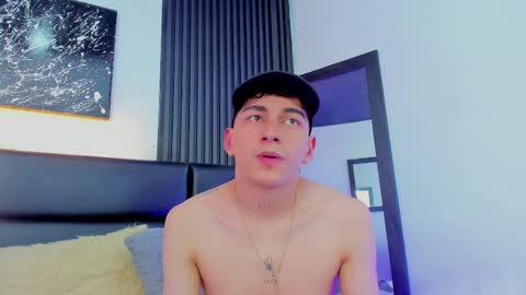 Thomas and Noah online show from 8, 11, 2025