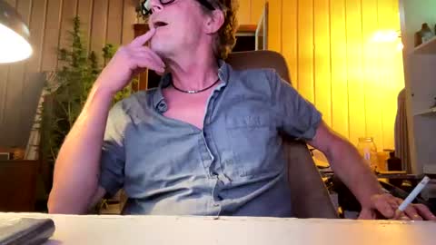 Snapshot of durakbrina chatting on 8, 10, 2025 Durakbrina online show from 8, 10, 2025